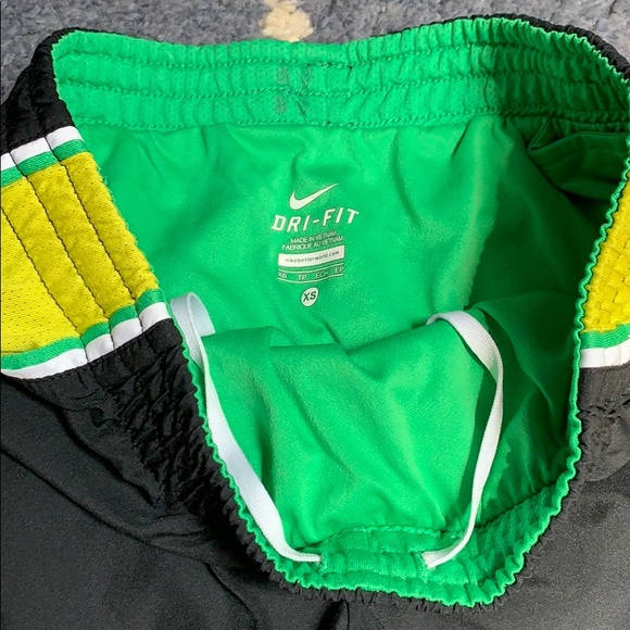 Nike Dri Fit Shorts - Picture 2 of 5